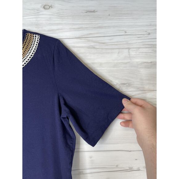 Jones New York Signature Shirt Womens Large Navy Blue Crochet Split Neck Top - Picture 3 of 10